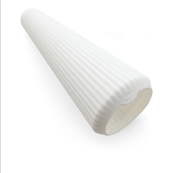 Chef'n GarlicCone Garlic Peeler - Picture 5 of 14